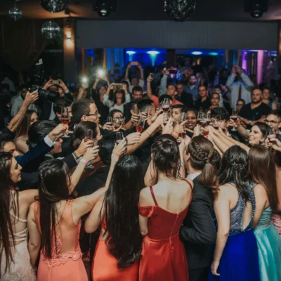 baile ou festa de formatura colação de grau